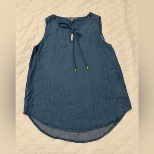 NWT Alex & Parker Sleeveless Blouse blue tencel Size M V neck w/tie